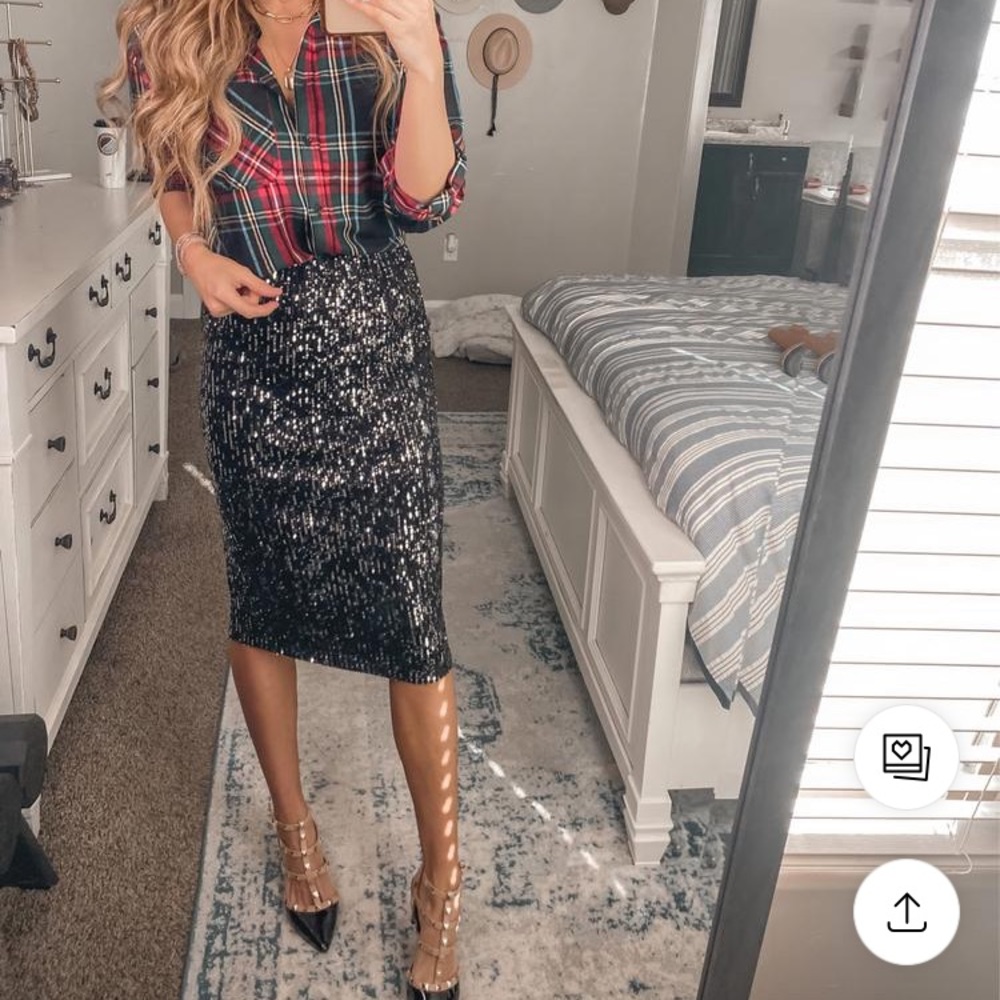 Scoop NYC Black Sequin Midi Skirt